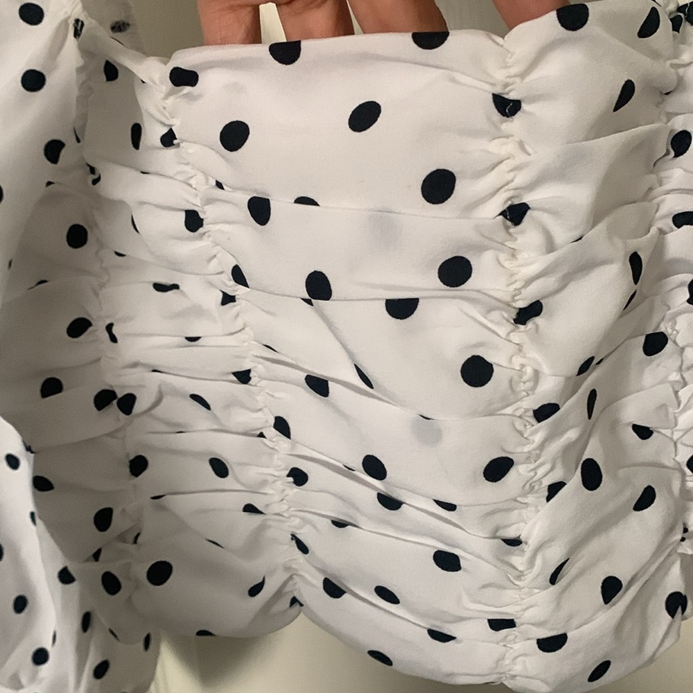 Size M SHEIN Ruched women’s Top sexy summer wear weather blouse polka dots used - Picture 8 of 14